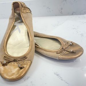 Anne Klein sport flats